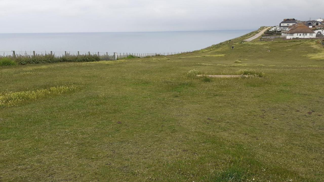 Safe Haven 1 Bed Bungalow Peacehaven Buitenkant foto