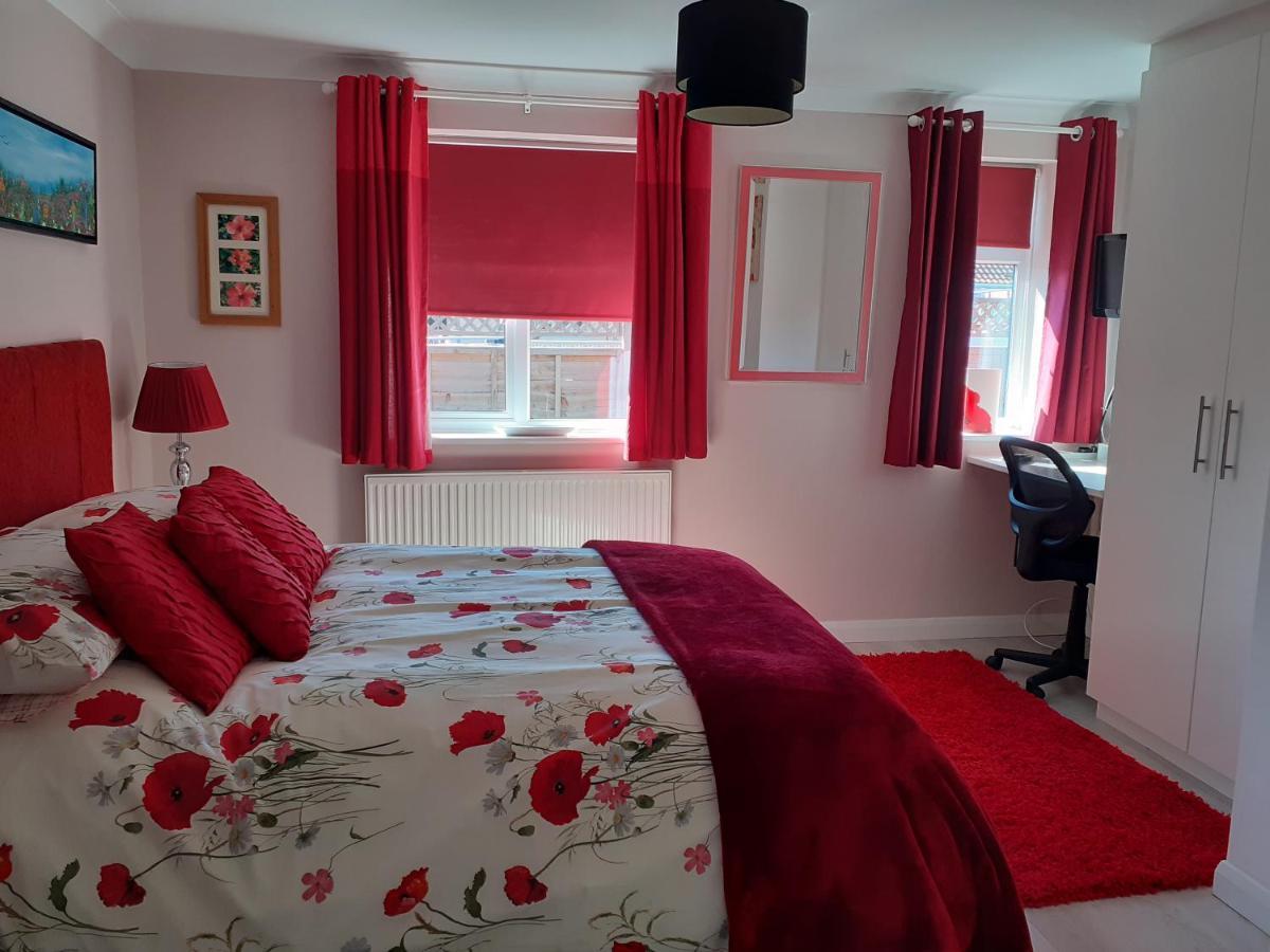 Safe Haven 1 Bed Bungalow Peacehaven Buitenkant foto